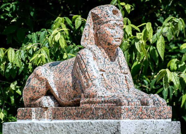 Le Sphinx : icône du style et de la mode